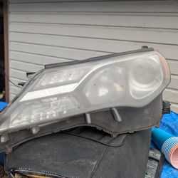 2015 Toyota RAV4  Headlight 