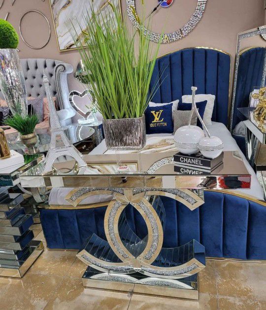 Designer console table entryway table mirrored glam collection crystals  mirror table 47 for Sale in Port St. Lucie, FL - OfferUp