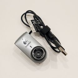 Logitech QuickCam Deluxe for Notebooks