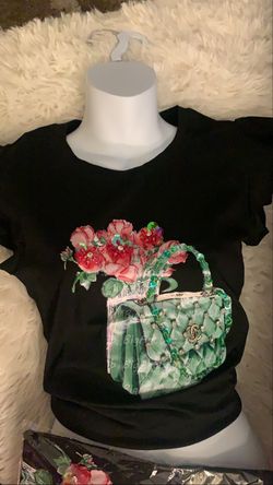 Available in S and L