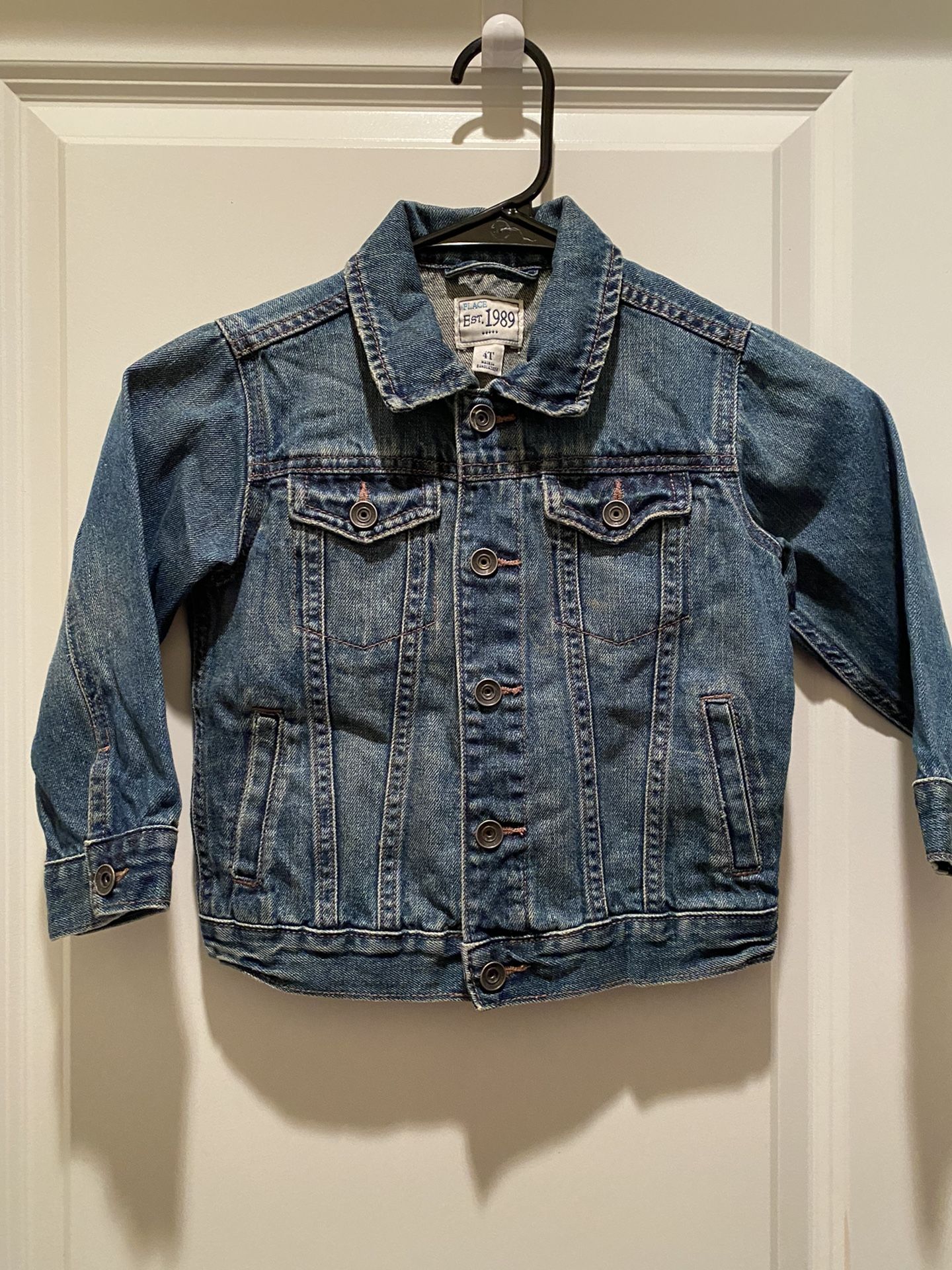 Boy’s Clothes (Size 4)