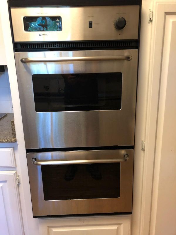 BEAUTIFUL!!!!!!! 24" Gas Maytag Stainless Steel Double WALL OVEN for