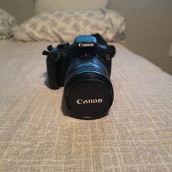 Canon Eos Rebel T5 With 55-250mm F4-5.6 Variable Aperture Lens