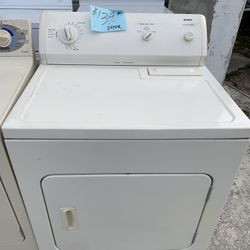 Kenmore Dryer Clean Works Great . Warehouse pricing.  Warranty . Delivery Available . 2522 Market st. 33901 