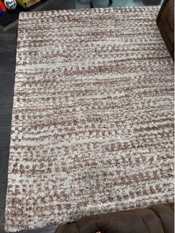 8’ x 10’ Costco Shag Area Rug – Excellent Condition