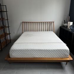 Queen Bed Wood