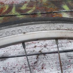 27 Aluminum Rims With Tires 