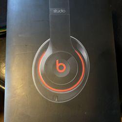 Beats Studio Pro Noise Cancelling Headphones 