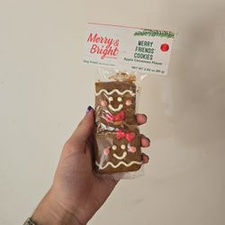 Merry & Bright MERRY FRIENDS COOKIES Apple Cinnamon Flavor