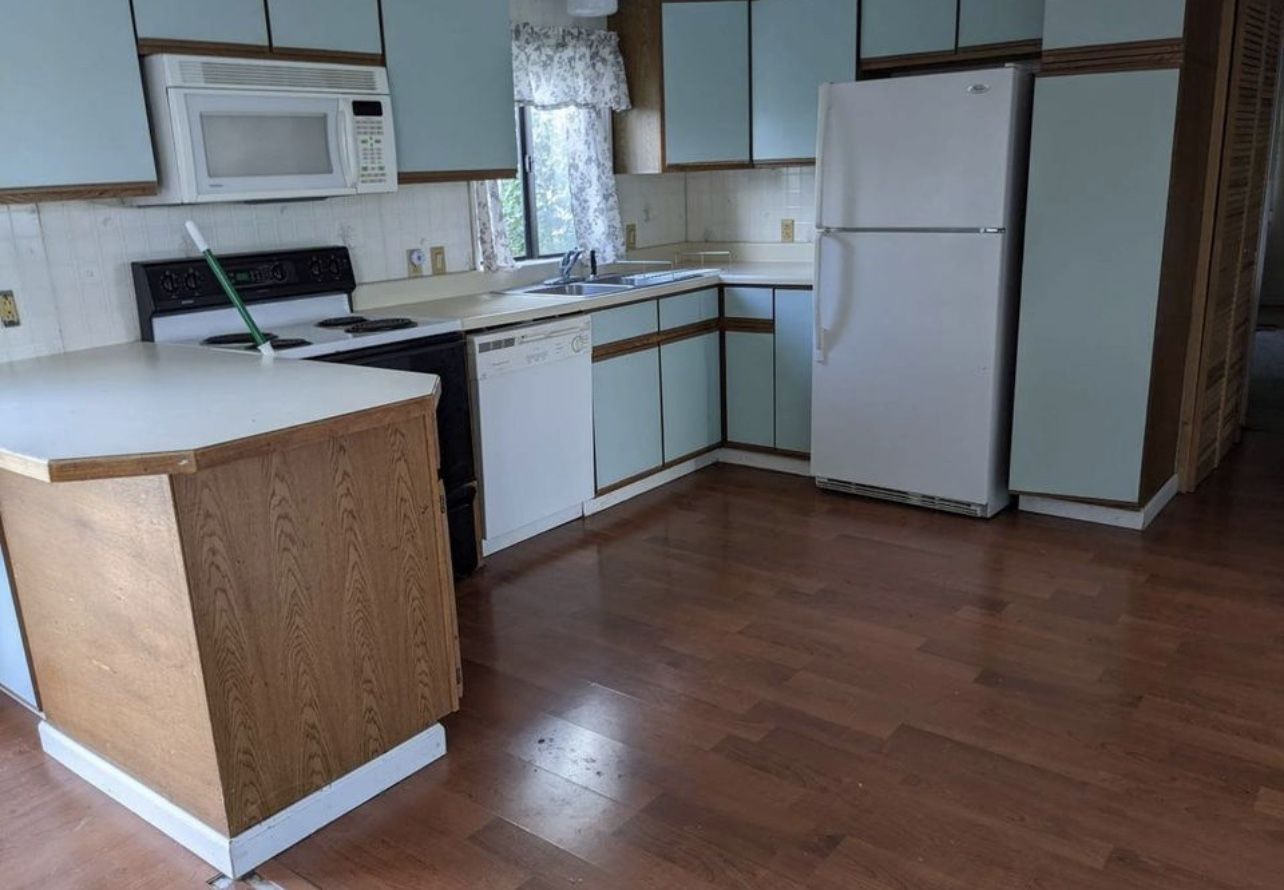 Single Wide mobile Home