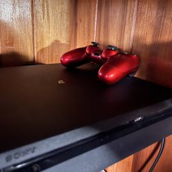 PlayStation 4 (Slim) 1Tb