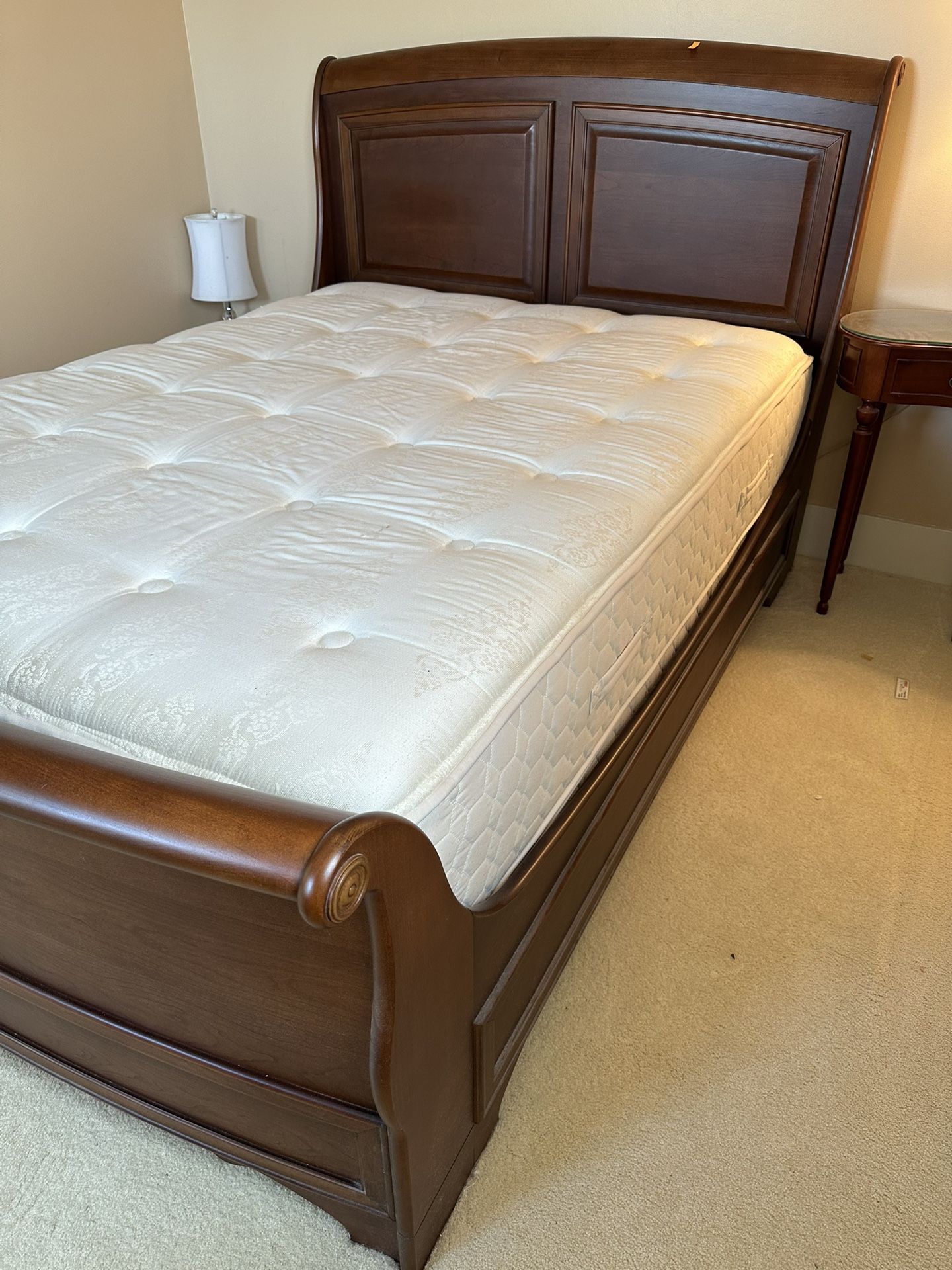 Queen sleigh Bed Frame (no Mattress) 
