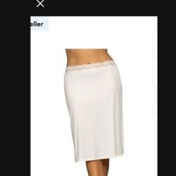 Maidenform Slips. New S, M. White, Blk, Beige