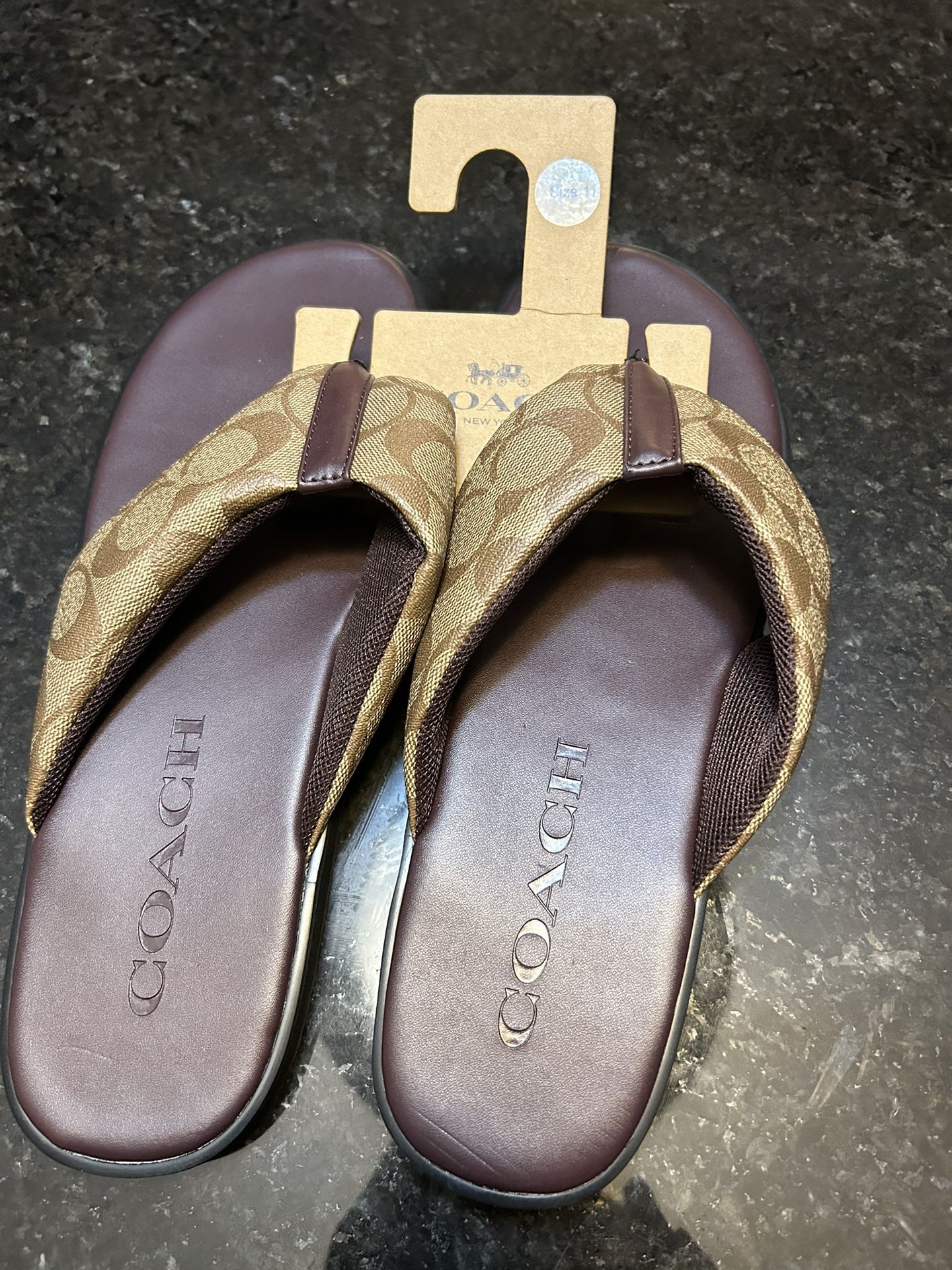 New Men’s COACH SLIDES SIZE 11