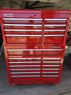 US GENERAL 21 DRAWERS 2 KEYS FOR THE BOTTOM ONE NO KEY FOR THE TOP ONE