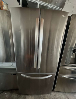 LG French Door Fridge – Stainless, Bottom Freezer, Clean