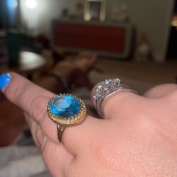 Sabrina 10k Blue Topaz Ring Size 9