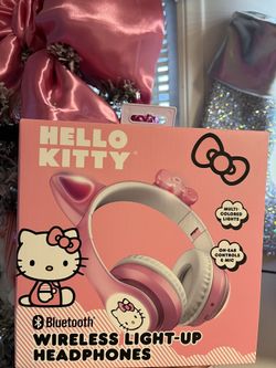 Hello Kitty Headphones 