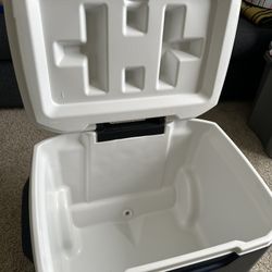 Coleman Extreme Blue Wheeled Cooler 50 Quarts