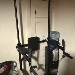 PULL UP/DIP SET WITH RESISTANCE STRAPS AND PUSH UP HANDLES!!! 