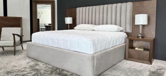 Upholstered Platform Bed Frame with Tall Headboard