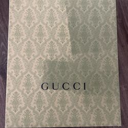 Authentic Green Gucci Box With Ribbon
