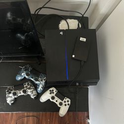 PS4 With A Extended Storage(1TB)