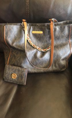 Michael Kors handbag and wallet