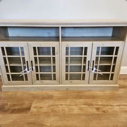 White Oak Arloine 58" 4-Door TV Stand