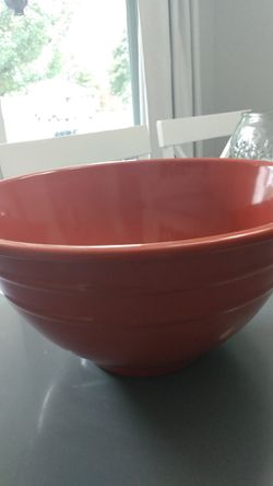 Large mixing bowl
