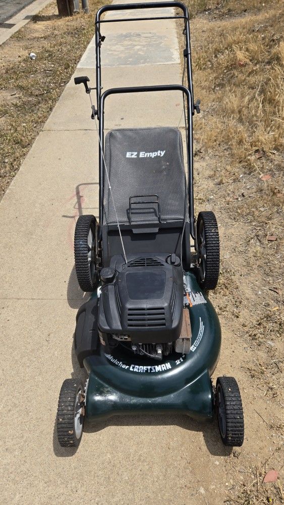 Lawnmower 