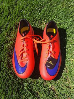 Nike Youth Soccer Cleats