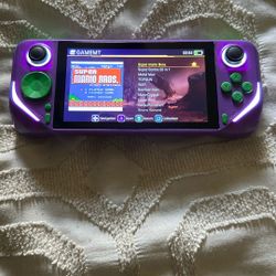 Handheld Gaming Device. Over 13 Consoles