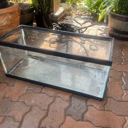20 Gal Long  Fish Tank 