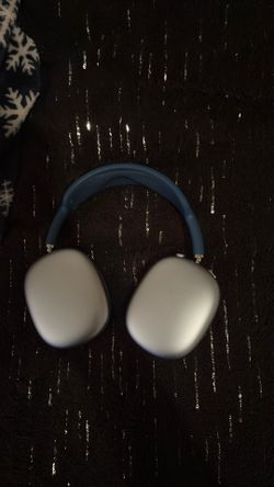 Blue AirPods Max