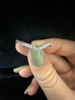 14kt white gold diamond ring (band) .22ct 19 diamonds 