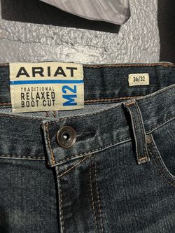 ARIAT m2 relaxed boot cut SIZE:36/32