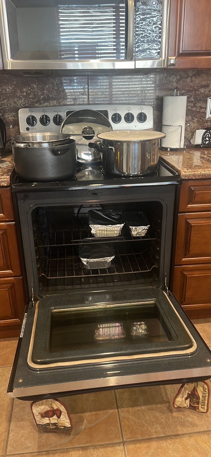 Kenmore Electric Glasstop Stove & Oven fully functional! for Sale in Pompano Beach, FL OfferUp