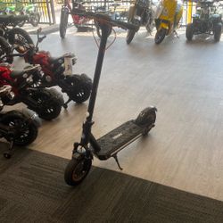 Hiboy Max Pro 650w/48v (22mph/46 Mile Range) 265lbs Max 
