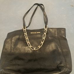 Authentic Michael Kors Purse Excellent Condition 