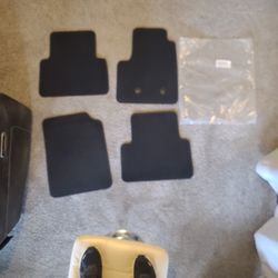 Floor Mats (brand new)-2019 Chevy Colorado Crew Cab
