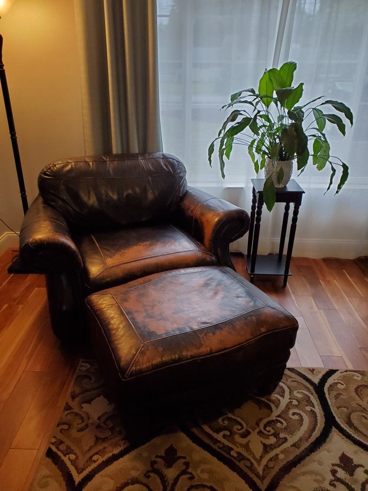 Oversized Distressed Leather Chair & Ottoman - Broyhill
