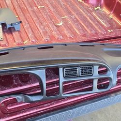 98-02 Ram Dashboard And Bezzle