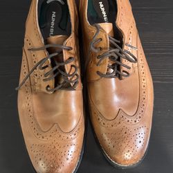 Men’s dress shoes