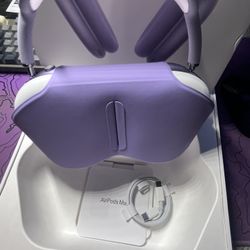 AirPod Max headphones - 2nd Generation - Like New