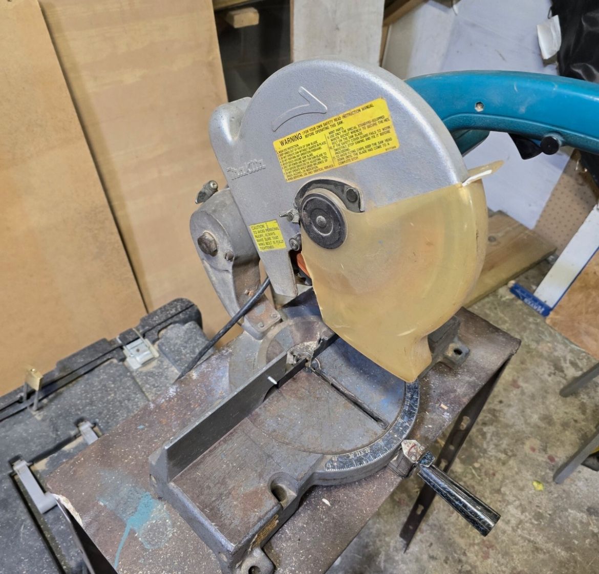 Mikita  Chop Saw LS1000