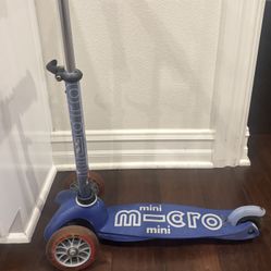 Micro Mini scooter in blue