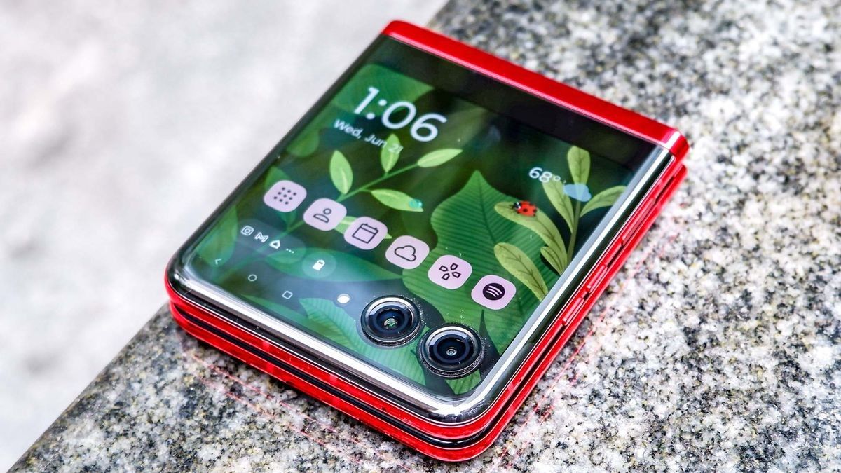 razr 2024 +