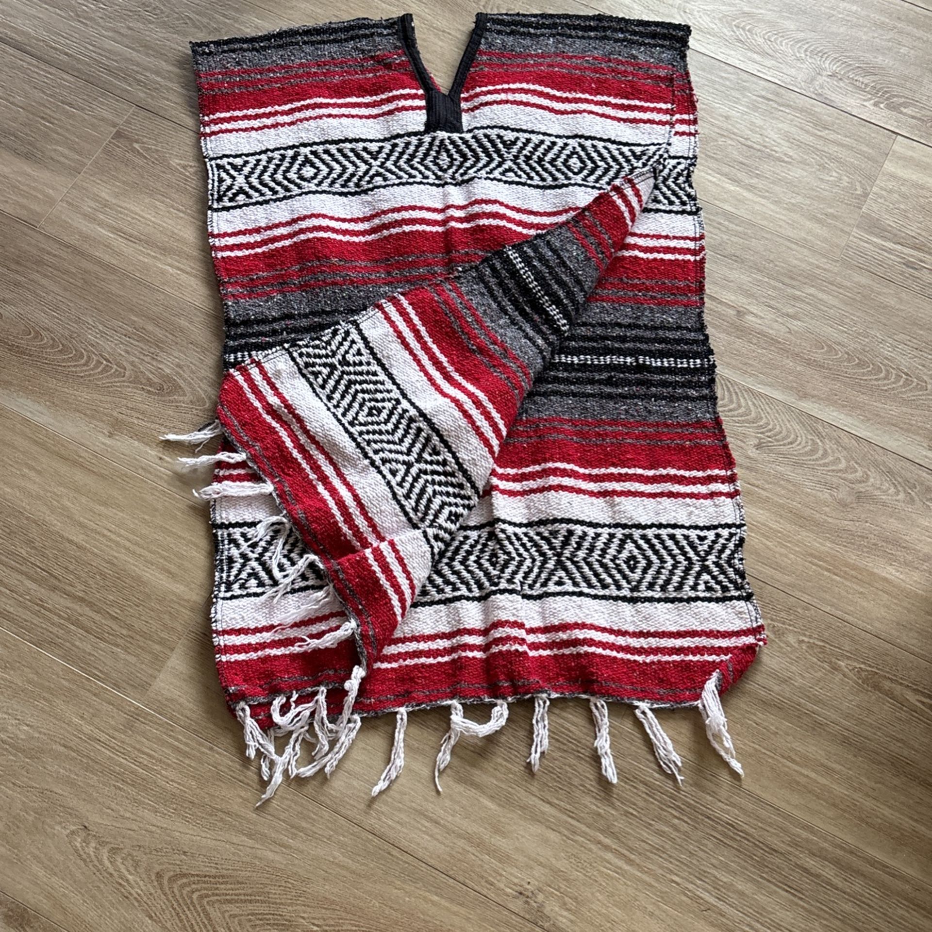 BEACH PONCHO