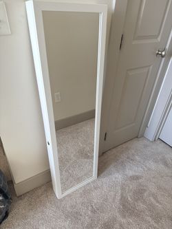 Mirror/Jewelry Organizer